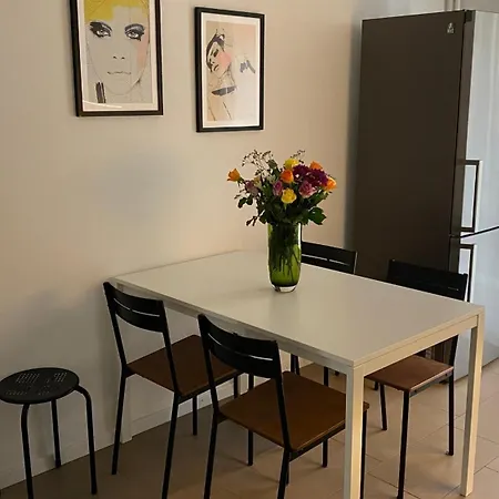 H4 Family Apartment, Central, Quite, Modern Lejlighed *